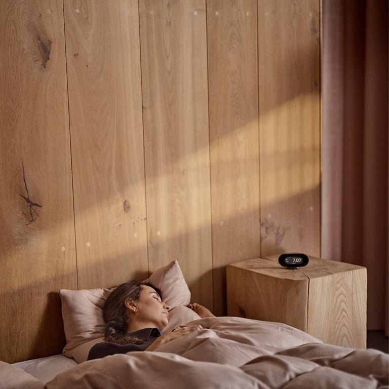 Jacob Jensen - Digitale Wekker - The Alarm Clock 3 - Jacob Jensen - Accessoire Loods